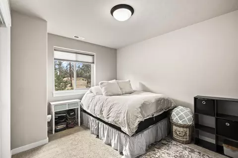 60439 Hedgewood Ln, Bend, OR 97702 photo 27