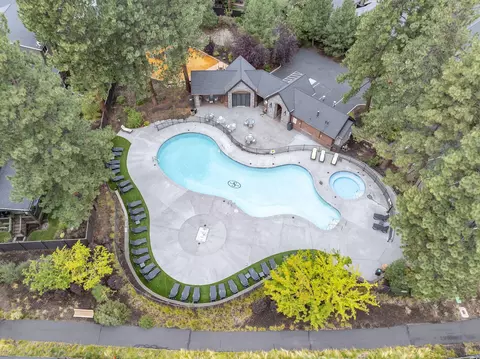 60439 Hedgewood Ln, Bend, OR 97702 photo 38