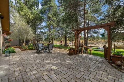 Exterior - 55162 Lazy Riv, Bend, OR 97707 photo 12 of 19