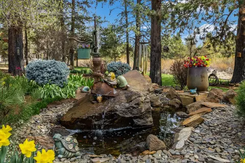 Exterior - 55162 Lazy Riv, Bend, OR 97707 photo 14 of 19