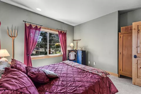 Bedroom - 55162 Lazy Riv, Bend, OR 97707 photo 7 of 7