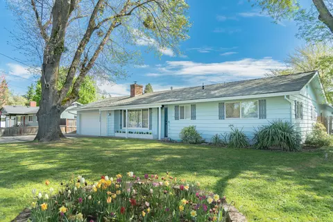 3086 Marilee St, Medford, OR 97501
