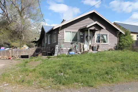 4331 Stebbins Ave, Klamath Falls, OR 97601