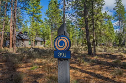 56265 Elk Run Dr #391, Bend, OR 97707