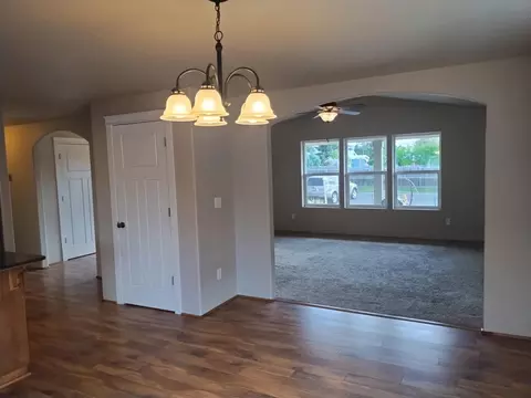 Living - 3577 Yah Way, White City, OR 97503 photo 6 of 6