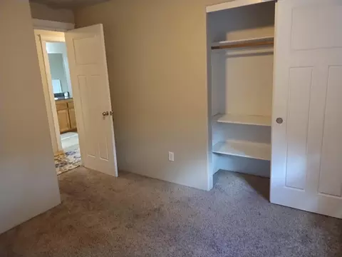 Bedroom - 3577 Yah Way, White City, OR 97503 photo 2 of 3