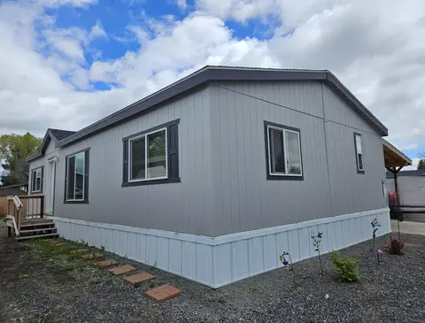 4647 Winter Ave #SPC 81, Klamath Falls, OR 97603