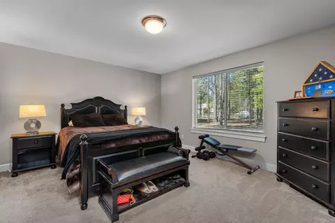 Bedroom - 148957 Mabel Dr, La Pine, OR 97739 photo 2 of 3