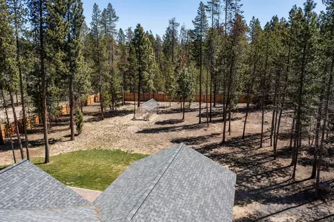 Exterior - 148957 Mabel Dr, La Pine, OR 97739 photo 20 of 24