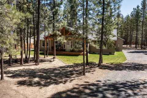 Exterior - 148957 Mabel Dr, La Pine, OR 97739 photo 18 of 24
