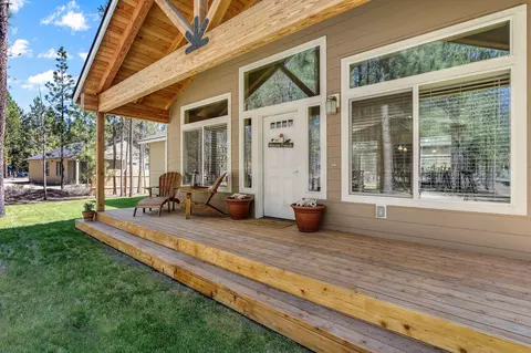 Exterior - 148957 Mabel Dr, La Pine, OR 97739 photo 2 of 24