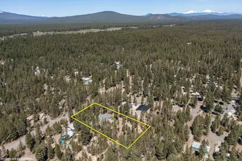 View/Area - 148957 Mabel Dr, La Pine, OR 97739 photo 3 of 6