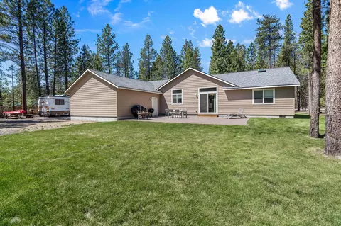 Exterior - 148957 Mabel Dr, La Pine, OR 97739 photo 17 of 24