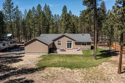 Exterior - 148957 Mabel Dr, La Pine, OR 97739 photo 22 of 24