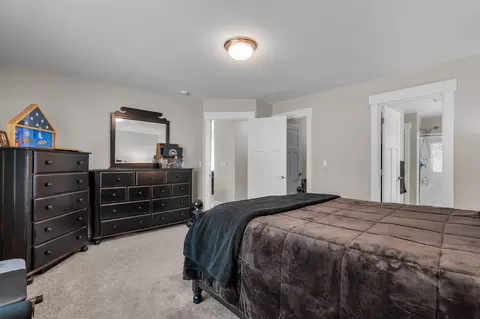 Bedroom - 148957 Mabel Dr, La Pine, OR 97739 photo 3 of 3