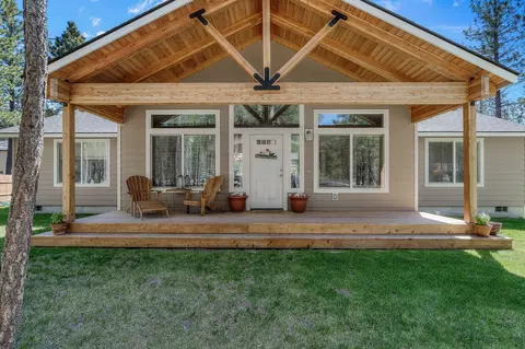 Exterior - 148957 Mabel Dr, La Pine, OR 97739 photo 3 of 24