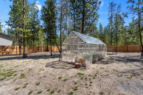 Exterior - 148957 Mabel Dr, La Pine, OR 97739 photo 11 of 24