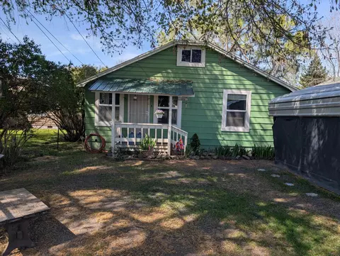 1850 Hope St, Klamath Falls, OR 97603