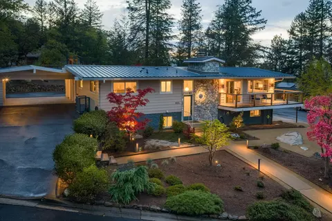 1005 Timberline Ter, Ashland, OR 97520