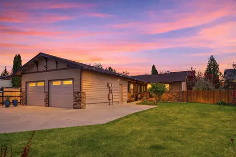 1735 NE Wichita Way, Bend, OR 97701