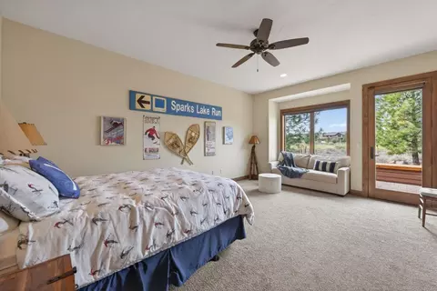 Bedroom - 19345 Roswell Dr, Bend, OR 97702 photo 3 of 6