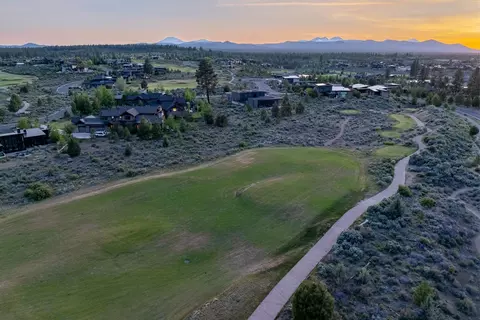 View/Area - 19345 Roswell Dr, Bend, OR 97702 photo 1 of 1