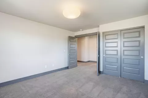 Bedroom - 61391 Sunbrook Dr, Bend, OR 97702 photo 1 of 8