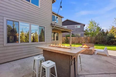 Exterior - 61391 Sunbrook Dr, Bend, OR 97702 photo 9 of 10