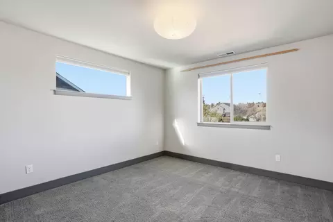 Bedroom - 61391 Sunbrook Dr, Bend, OR 97702 photo 2 of 8
