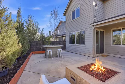 Exterior - 61391 Sunbrook Dr, Bend, OR 97702 photo 8 of 10