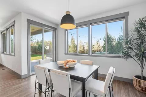 Dining - 61391 Sunbrook Dr, Bend, OR 97702 photo 1 of 2