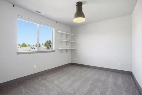 Bedroom - 61391 Sunbrook Dr, Bend, OR 97702 photo 7 of 8