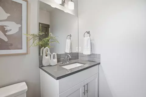 Bath - 61391 Sunbrook Dr, Bend, OR 97702 photo 1 of 5