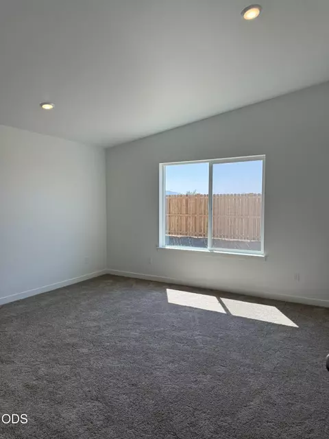 Bedroom - 237 SE Peppermint Loop #4, Culver, OR 97734 photo 1 of 1