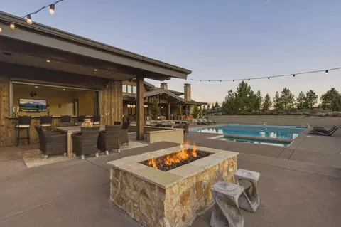 Exterior - 19100 Macalpine Loop, Bend, OR 97702 photo 7 of 11