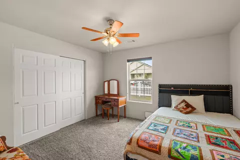 Bedroom - 628 Barton Rd, Eagle Point, OR 97524 photo 2 of 4