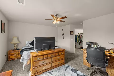 Bedroom - 628 Barton Rd, Eagle Point, OR 97524 photo 4 of 4