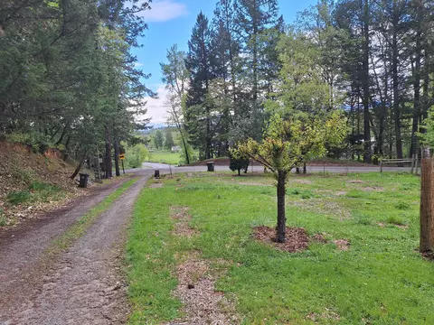 1771 Sleepy Hollow Loop, Grants Pass, OR 97527