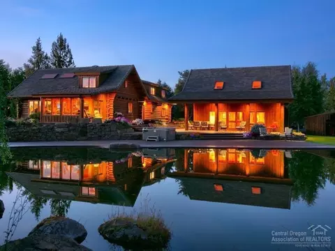 21835 Los Serranos Dr, Bend, OR 97701