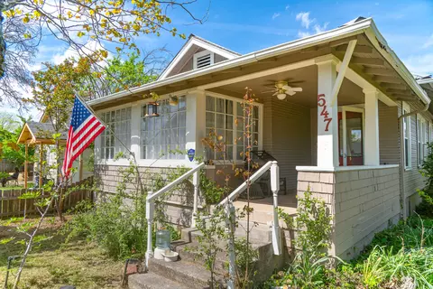 547 Laurel St, Central Point, OR 97502