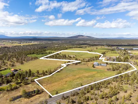 65799 SW 93rd St, Bend, OR 97703