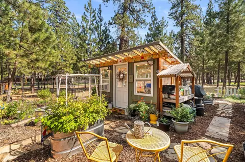 Exterior - 14597 Bluegrass Loop, Sisters, OR 97759 photo 7 of 15