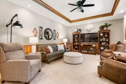 Living - 14597 Bluegrass Loop, Sisters, OR 97759 photo 1 of 3