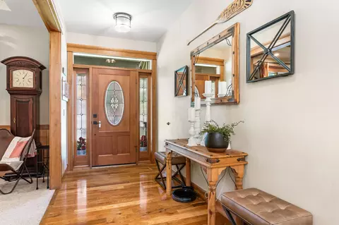 Entry Way - 14597 Bluegrass Loop, Sisters, OR 97759 photo 1 of 3