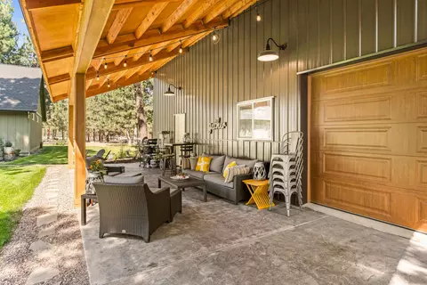 Exterior - 14597 Bluegrass Loop, Sisters, OR 97759 photo 4 of 15