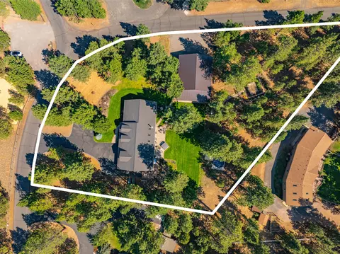 View/Area - 14597 Bluegrass Loop, Sisters, OR 97759 photo 1 of 3