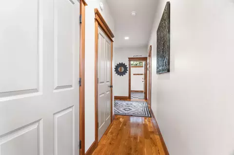 Entry Way - 14597 Bluegrass Loop, Sisters, OR 97759 photo 2 of 3