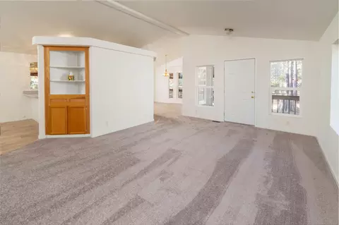 2706 Boone Cir, La Pine, OR 97739 photo 2