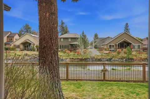Exterior - 61173 Ridgewater Loop, Bend, OR 97702 photo 17 of 18