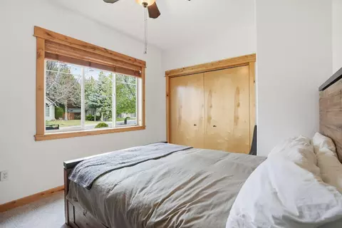 Bedroom - 61173 Ridgewater Loop, Bend, OR 97702 photo 4 of 5